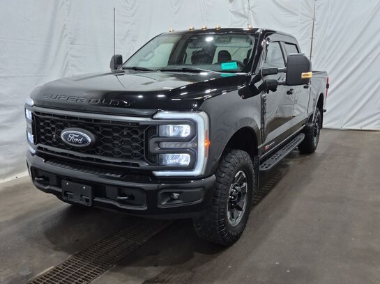 Ford Super Duty F-350 à roues arrière simples 2024 Noir